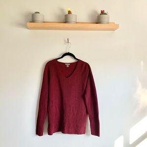 Eddie Bauer Maroon/Burgandy V-Neck Sweater